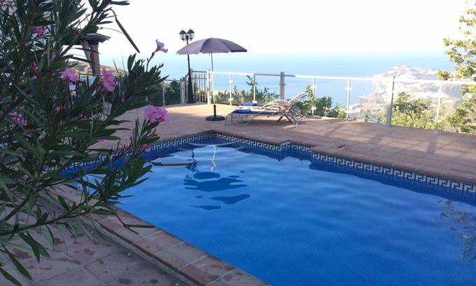 Itrabo Casa | Encantadora casa con inmejorables vistas sobre Almuñécar