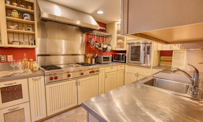 Ketchum Cabaña | Charming Ketchum Cottage with Gourmet Kitchen