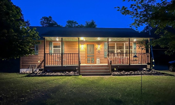 Rome Casa | Charming Lake Arrowhead/Sand Valley Golf Cabin Retreat