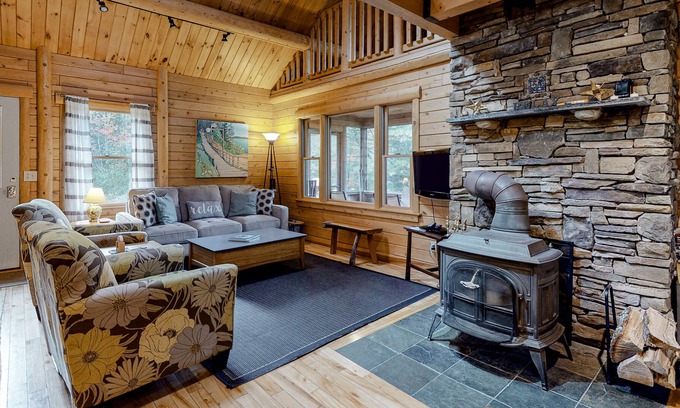 Boothbay Cabina | Charming, Lakefront Cabin with a Fireplace, Wood Stove, Kayaks, & Sandy Beach