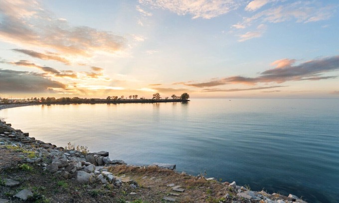 Lorain Casa | Charming Lakefront home with incredible views on Lake Erie, Lorain OH