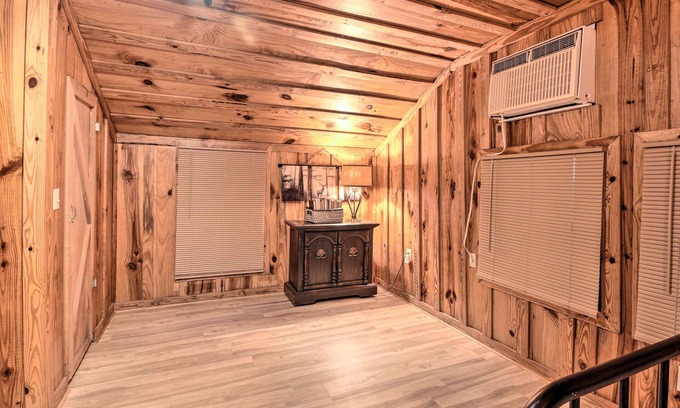 St. Joseph Casa | Charming Lakefront Retreat w/ Pier & Grill!