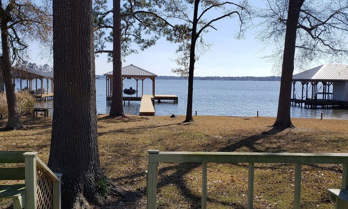 Long Branch Casa | Charming Lakehouse in Peaceful Setting