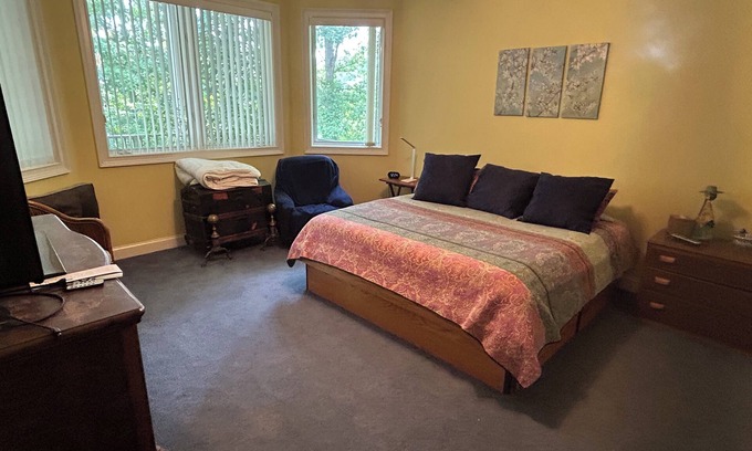 Tellico Village Apartamento | Charming Lakeside 2-bedroom suite with WiFi, AC in welcoming Tellico Village