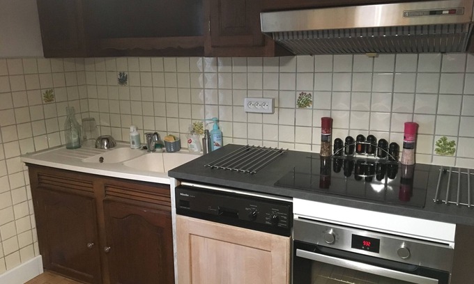 Charentilly Casa | Charming little village house 45 minutes from the Le Mans racetrack