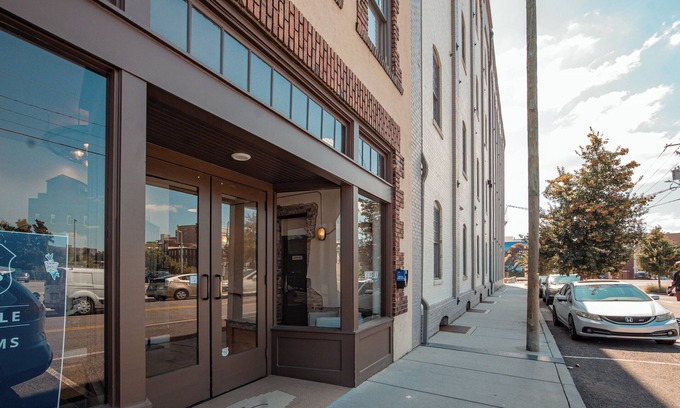 Old City Condominio | Charming Loft in the Historic White Lily Building - Old City, Knoxville