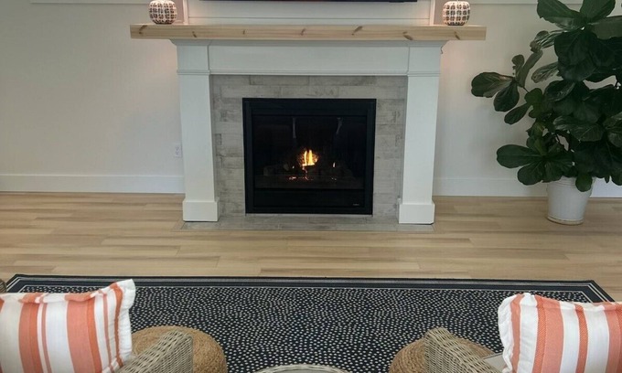 Lake Leelanau Apartamento | Charming loft style apartment located in the heart of Leelanau County