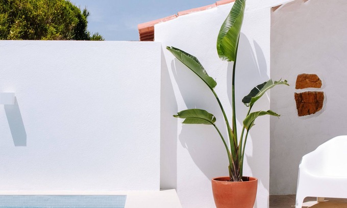 Mafra Casa | Charming loft with private heated* plunge pool and garden + shared swimming pool