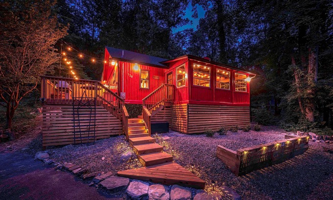 Kabletown Cabina | Charming Log Cabin in a Mountain Lake Community