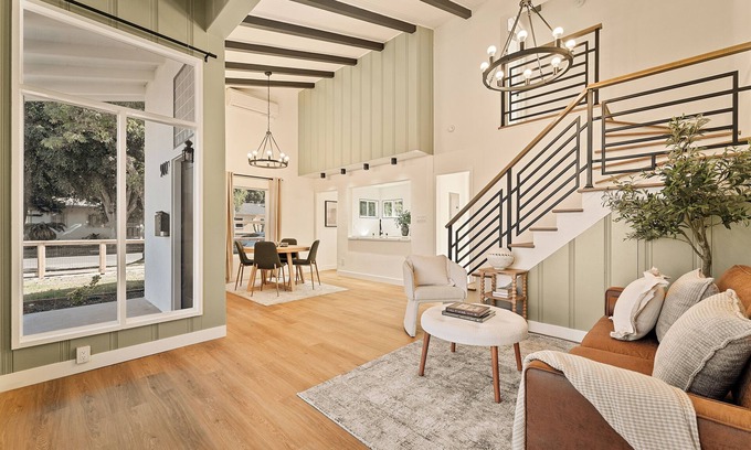 South Wrigley Casa | Charming Long Beach Getaway