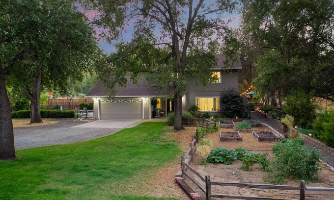 Loomis Casa | Charming Loomis 3-bedroom Home Away From Home