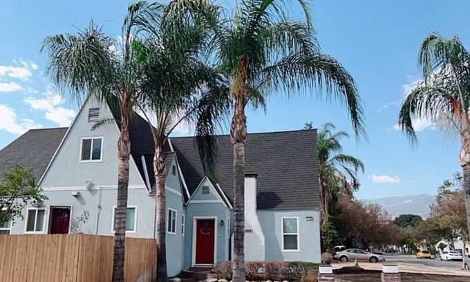 San Bernardino Casa | Charming & Lux4B2B Family& Business/ Yaamava/ NOS