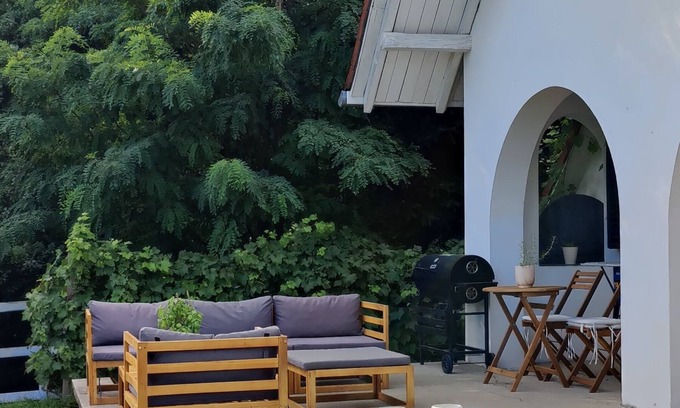 Szigetvar Cabaña | Charming luxurious cottage with a jacuzzi and AC on the Hungarian countryside.