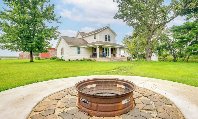 Manchester Casa | Charming Manchester Retreat w/ Patio & Fireplace!