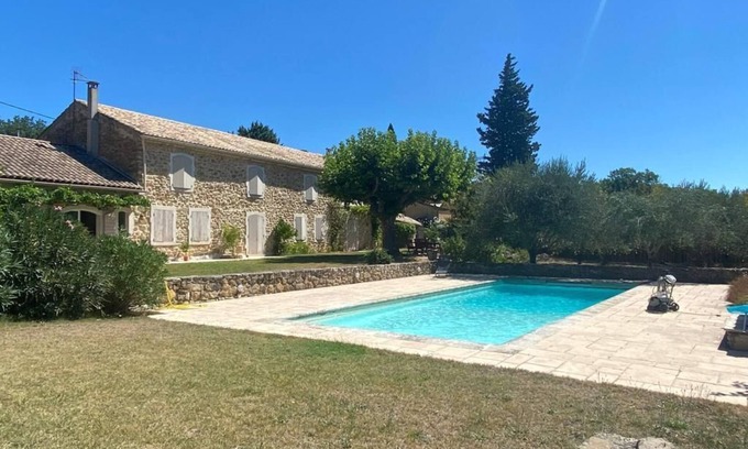 Mondragon Casa | Charming Mas provençal with swimming pool, 1ha garden, quiet, 7 bedrooms, 14per