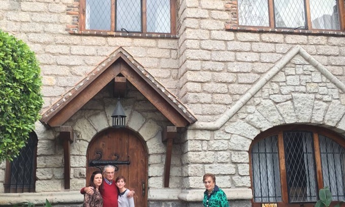 Centro de Querétaro Casa | Encantador Medieval privado de un dormitorio con baño privado