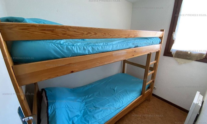 Les Angles Apartamento | Encantador estudio cabina altillo para 4 personas, cerca del centro, guardaesquís