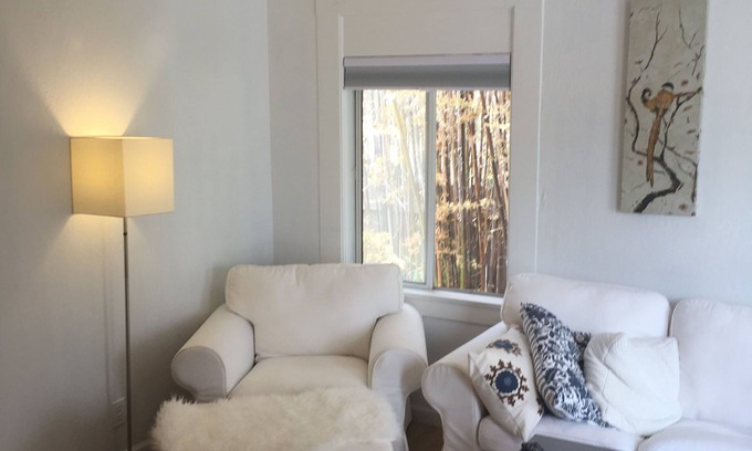 Petaluma Cabaña | Charming Mid-Century Bungalow in the Heart of Old Petaluma