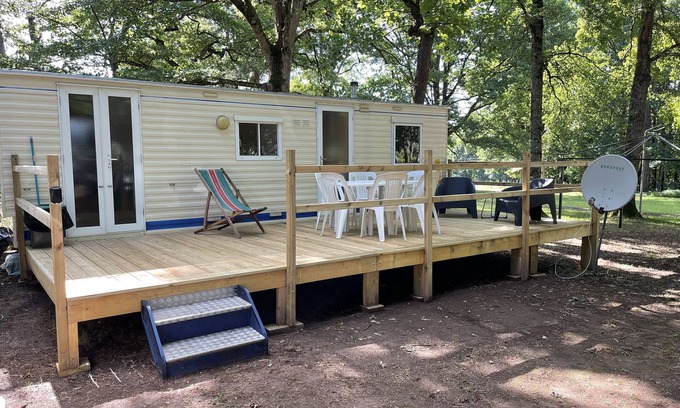 Braize Casa | Charming Mobile Home with swimming pool in Saint Bonnet Troncais.