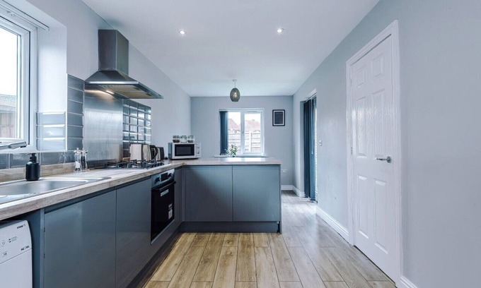 Failsworth Casa | Charming Modern 3BR House in Failsworth with FREE Parking