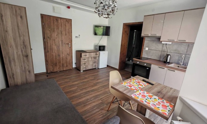 Kecskemet Apartamento | Encantador estudio moderno amueblado en un tranquilo barrio de Kecskemét