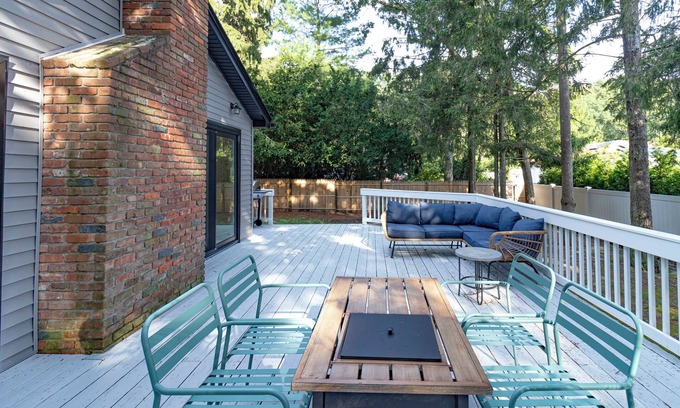 Westhampton Casa | Charming Modern home in Westhampton