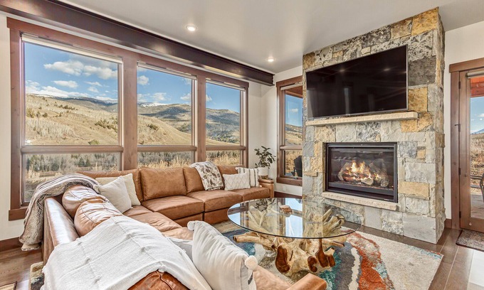 Silverthorne Casa | Charming mountain retreat in Silverthorne - Newly built!