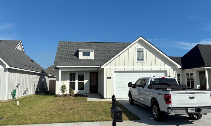 Milton Casa | Charming New Construction 3-bedroom house available 3-6 months