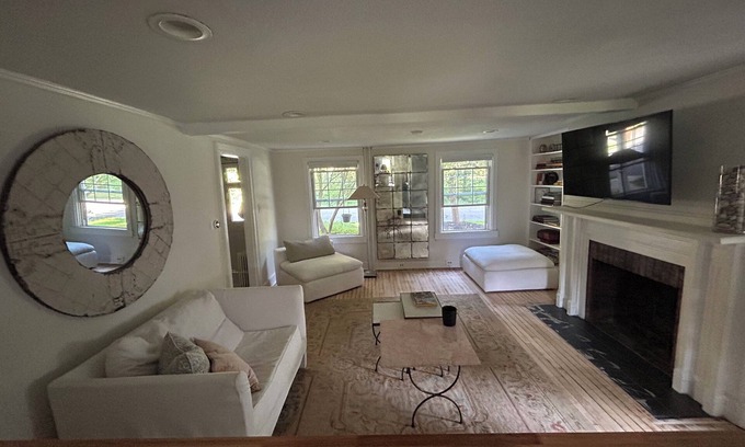 Cornwall-on-Hudson Casa | Charming newly renovated 2-bedroom house in the village of Cornwall-on-Hudson