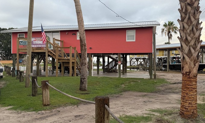 Horseshoe Beach Casa | Charming newly renovated 3-bedroom Gulf view house in lovely Horseshoe Beach.