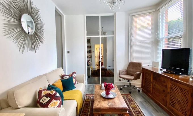 Frognal and Fitzjohns Apartamento | Acogedor apartamento de 1 cama con entrada propia en la hermosa Hampstead NW3