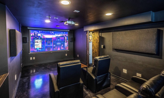 Waite Park Casa | Charming Nordeast Home w/ Movie Theatre + Office!