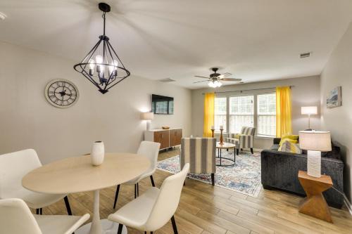 North Charleston Casa | Charming North Charleston Townhome - Pets Welcome!
