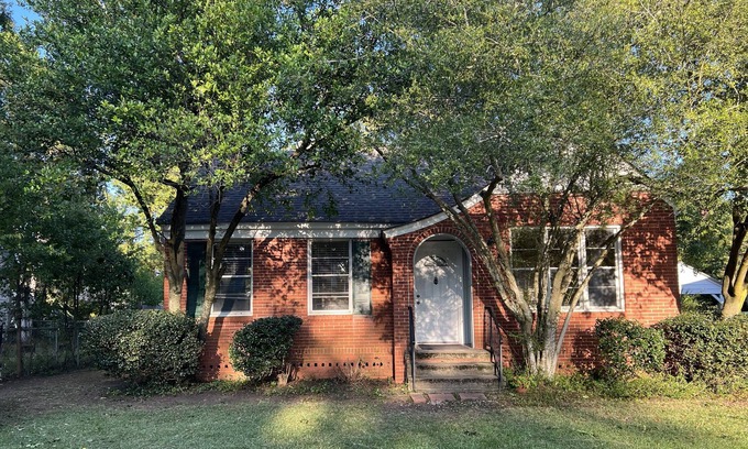 Gunter Afs Cabaña | Charming Oak Forest Cozy Retreat