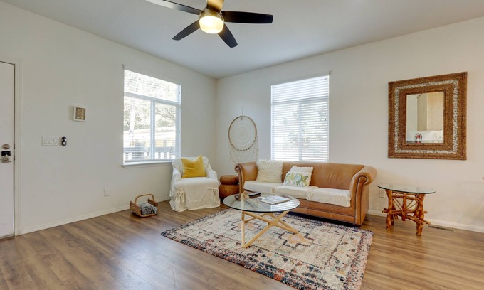 Oak View Casa | Charming Oak View Retreat ~ 5 Mi to Ojai Valley!