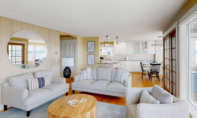 Rollingbay Casa | Charming oceanfront home with firepit, deck, beach access, deck, & W/D