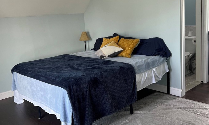 Fairhaven Cabaña | Charming ocean view cottage with AC in Fairhaven - 2 bedrooms available