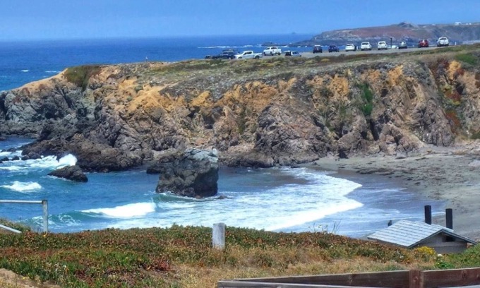 Bodega Bay Cabaña | Encanto Oceanfront Cottage at Schoolhouse Beach