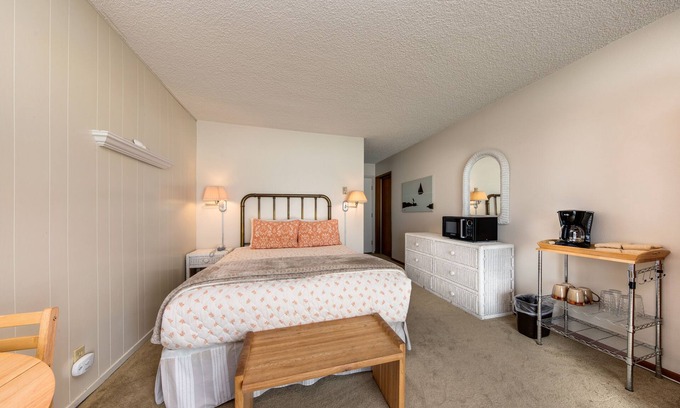Neskowin Apartamento | Condominio frente al mar con fácil acceso a la playa y vistas impresionantes.