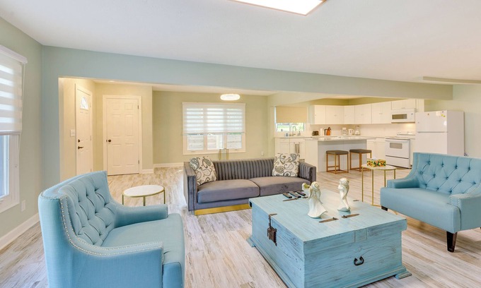 Benson Apartamento | Charming Omaha Getaway - 3 Mi to Baxter Arena!