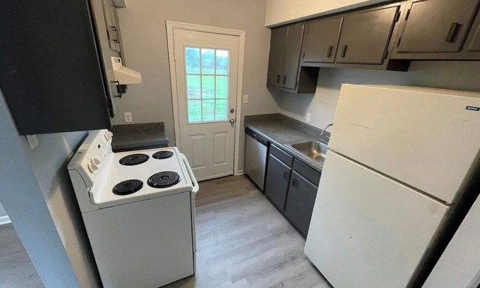 Moore Apartamento | Charming peaceful 2-bedroom with AC, WiFi in serene Moore edge of spartanburg