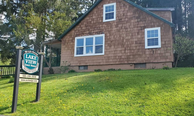 Cuba Casa | Charming, Pet Friendly, Lake View Home. Pontoon and/or Slip Available