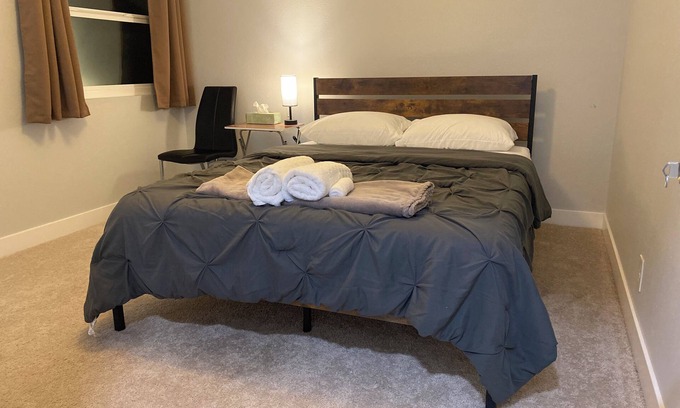 Los Angeles Casa | Charming private bedroom only/shared bathroom in LA