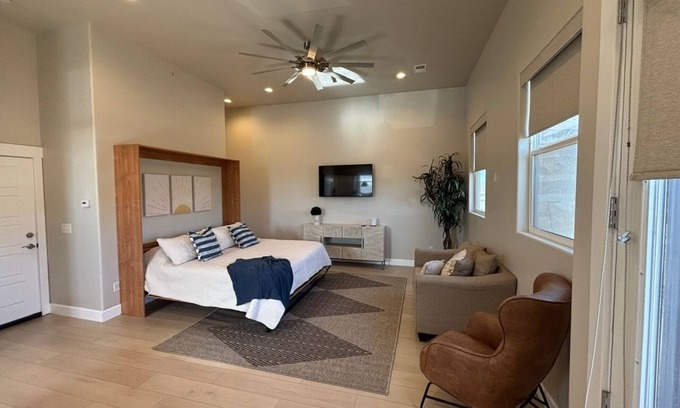 Washington Apartamento | Charming, private & peaceful casita with AC, WiFi in amazing Washington!!