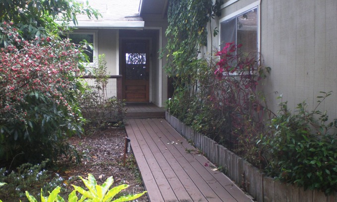 Aptos Hills-Larkin Valley Casa | Charming, quiet, and private 3BR, 2BA in Aptos hills