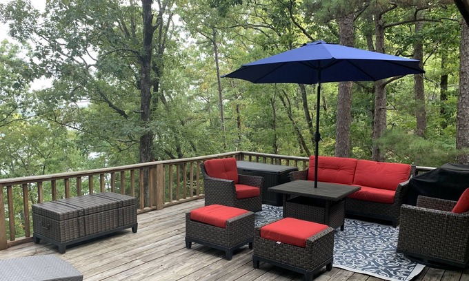 Bee Branch Casa | Charming, quiet lake front home with two decks, fire pit, and amazing views