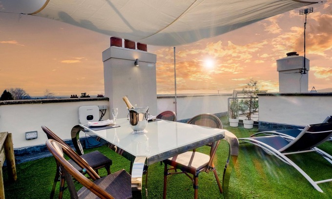 Redhill Cabaña | Charming Reigate Cottage Retreat