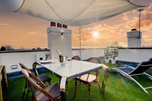 Redhill Casa | Charming Reigate Redhill Cottage