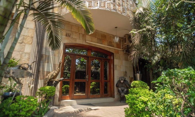 Lubumbashi Cabina | Charming Retreat and Free Breakfast