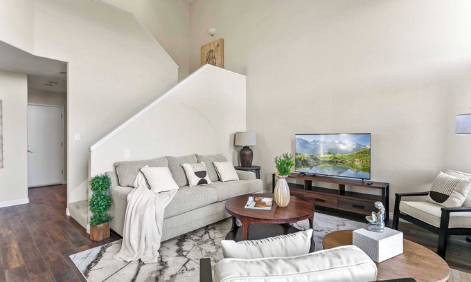 Laguna Niguel Casa | Charming Retreat in Genoa: Your Perfect Getaway, Sleeps 6 comfortably #42009